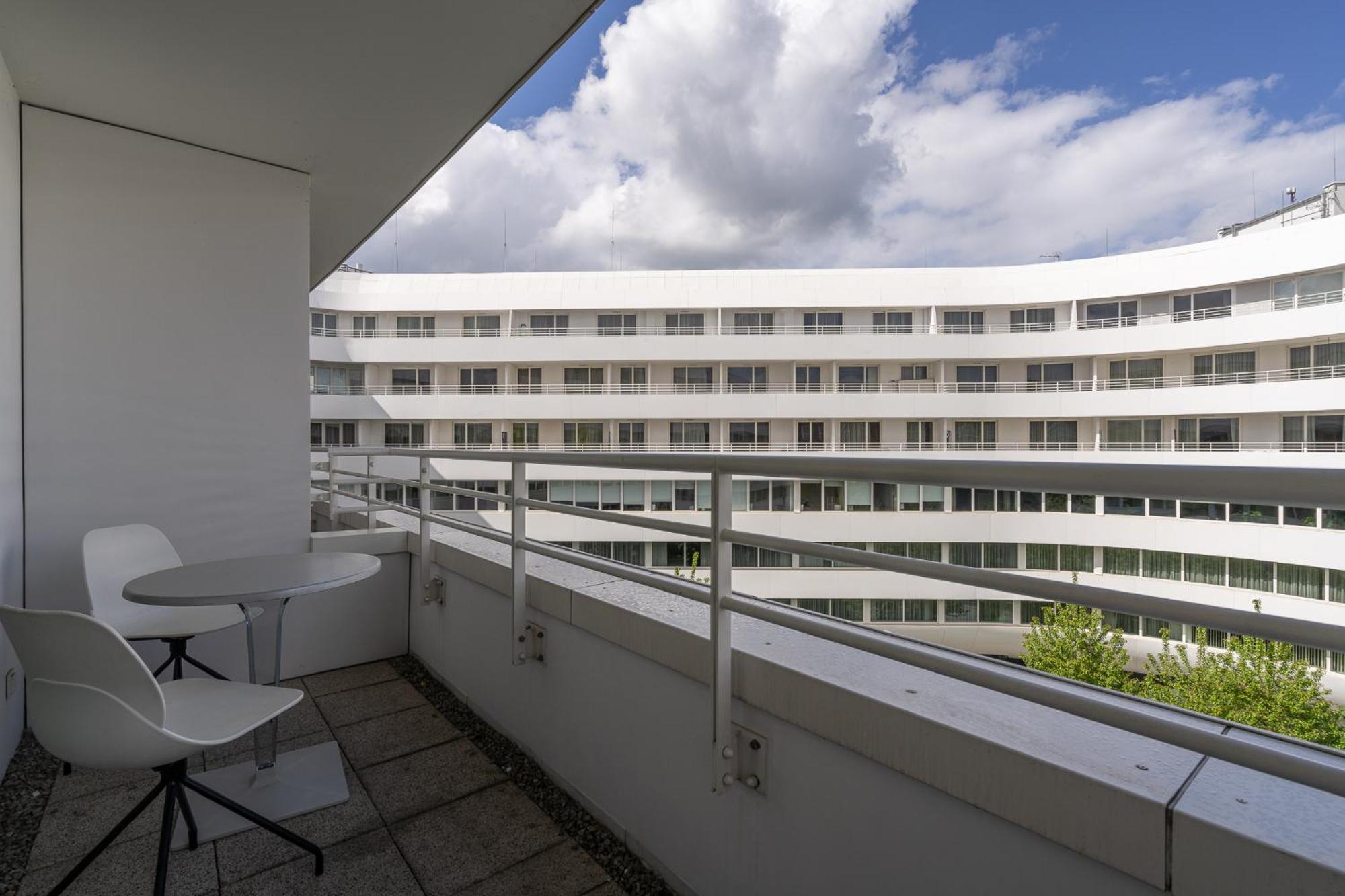 Rentplanet - Ovo Apartment *